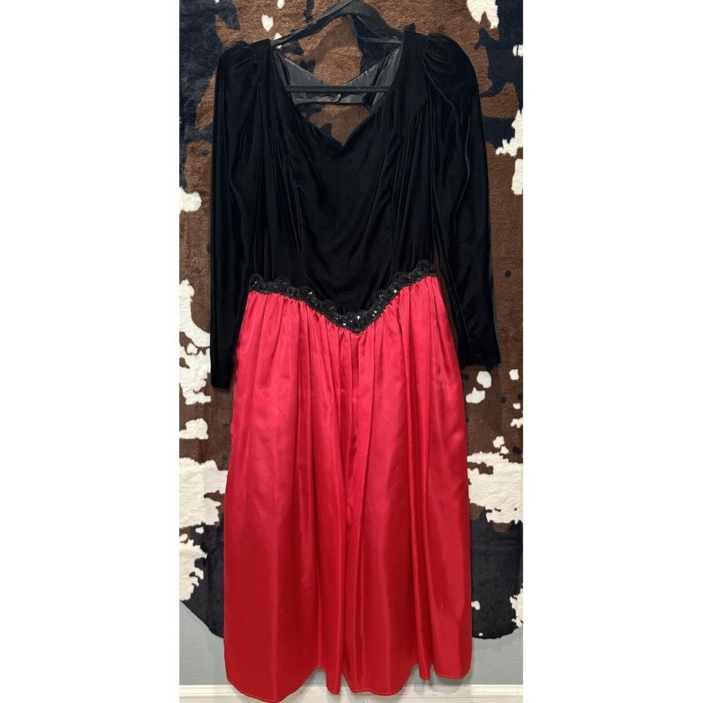 VTG 80s McClintock Velvet Top Dress 10 Black Sequin Lace Red Silk Victorian Goth